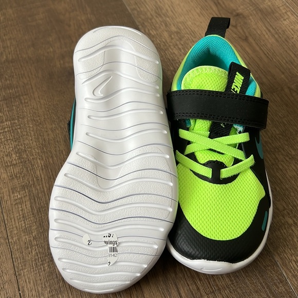 ✨NEON NIKE SHOES SZ 11C NWOT✨ - Picture 4 of 6